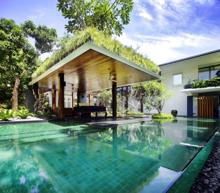 The-Sun-House-in-Singapore-by-Guz-Architects-11
